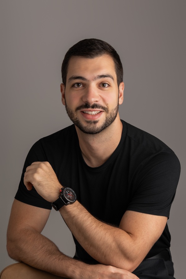 Dr. Arthur Melotti — Médico Ortopedista